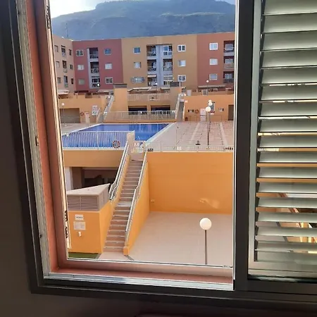 Edificio Elena Apartment *