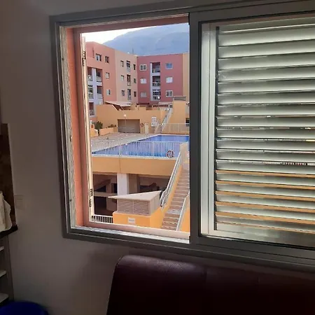 Apartamento Edificio Elena Candelaria